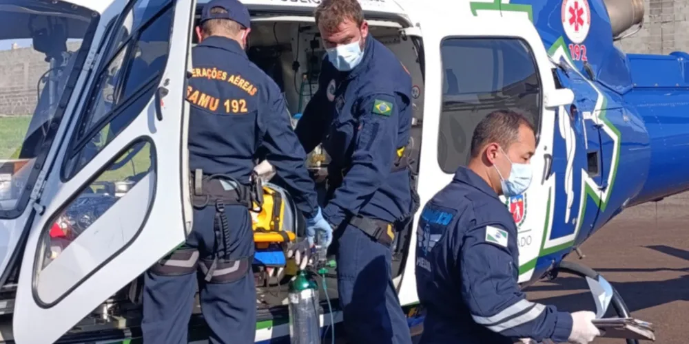 O Samu Aeromédico transportou a criança para o Hospital Universitário de Maringá