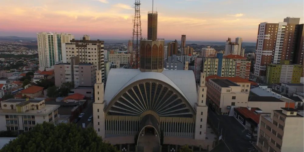 Uma Santa Missa será celebrada às 19 horas, na Catedral Sant’Ana