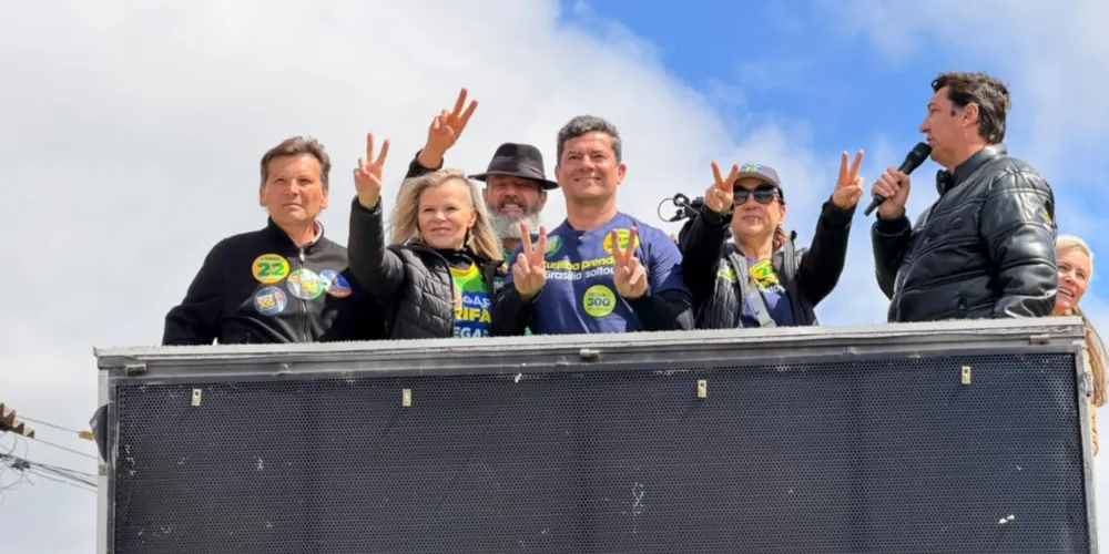 Sergio Moro (ao centro), candidato ao Governo do Paraná