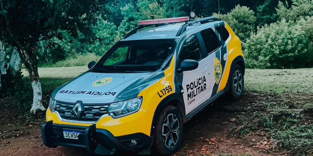 A equipe policial foi abordada por um dos funcionários por volta das 17h15
