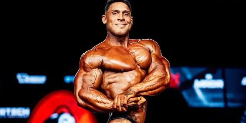 Ramon Dino ficou em terceiro na categoria Classic Physique
