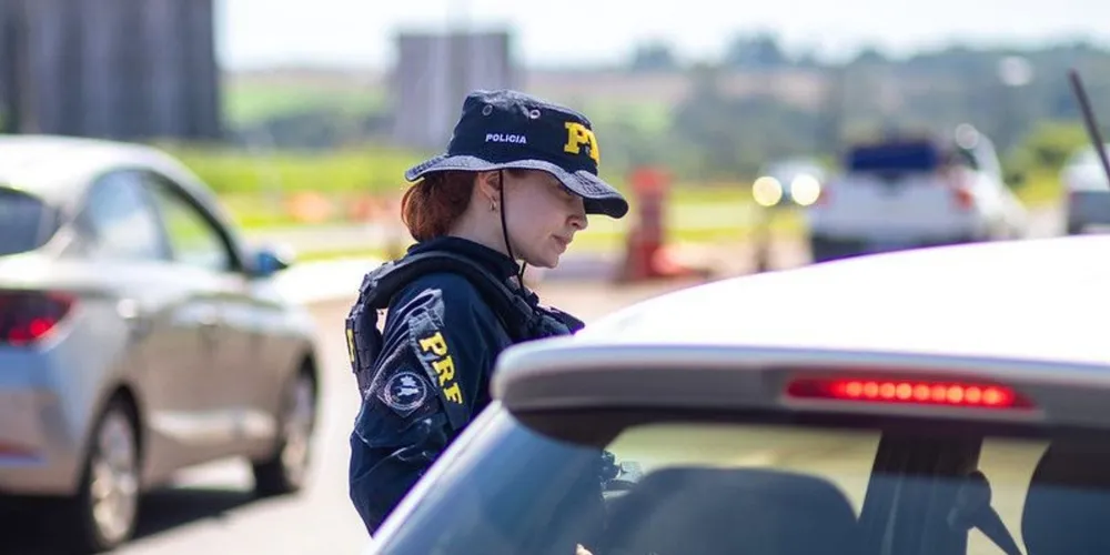 Para garantir a fluidez do trânsito, a PRF adotará restrições à circulação de veículos de carga