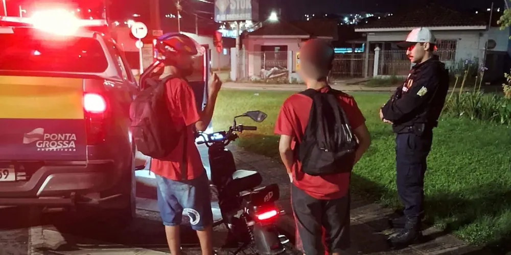 O adolescente acionou os responsáveis