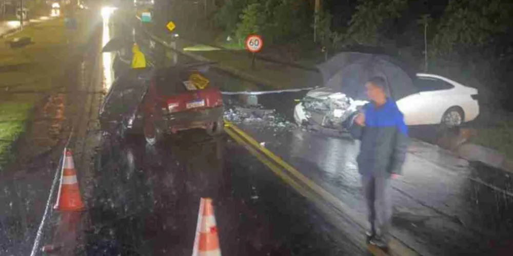 Batida aconteceu durante chuva intensa na entrada do Loteamento Batistela