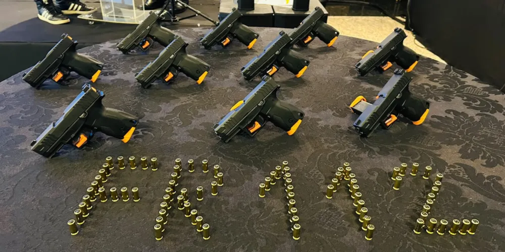 20 pistolas com munição de impacto controlado foram destinadas ao Grupamento de Patrulhamento Viário