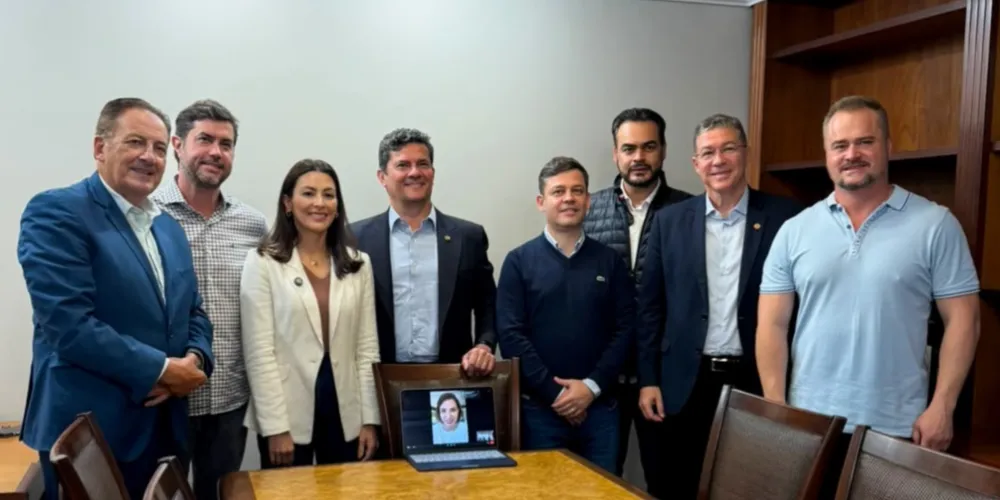 Encontro aconteceu na manhã desta quinta-feira (15)