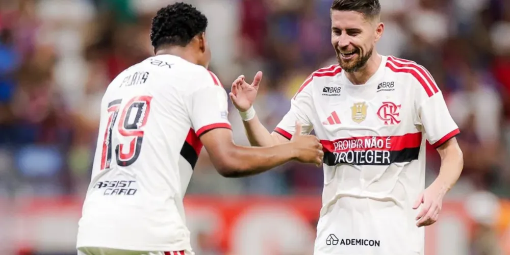 O Flamengo contou com gols de Jorginho, Plata e Paquetá para vencer o Bahia, na Arena Fonte Nova, em Salvador (BA) e voltou à liderança