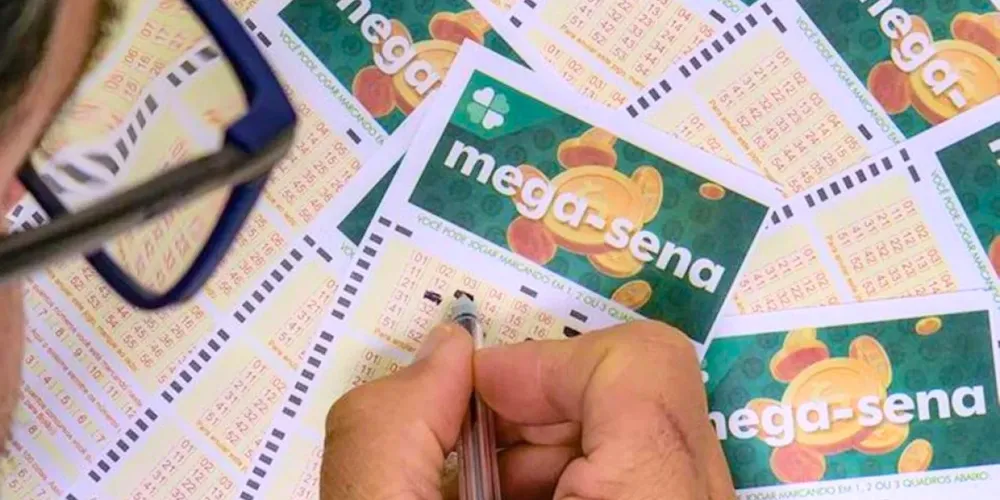 A aposta simples, com seis dezenas, custa R$ 6