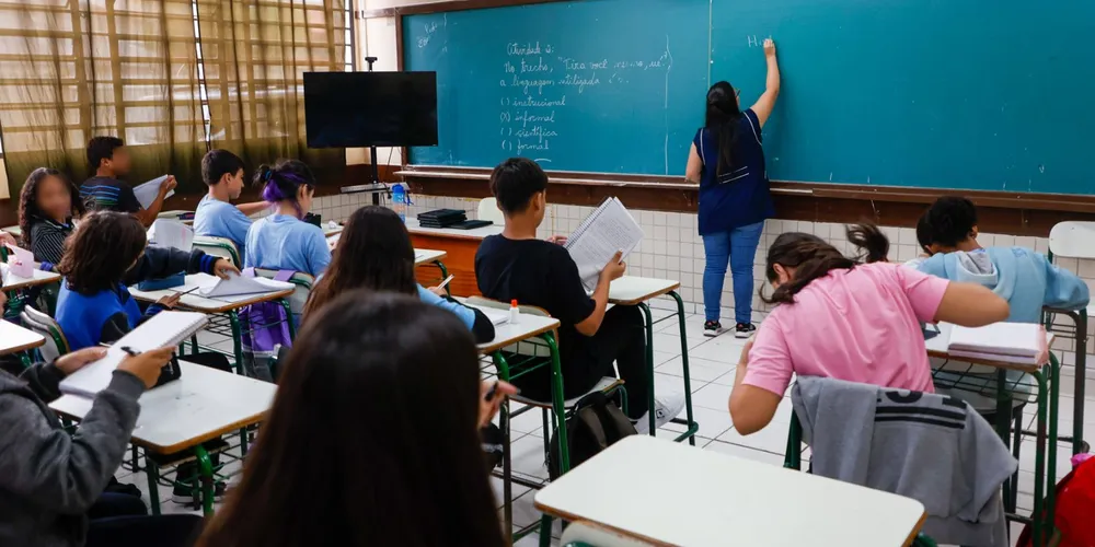 Atualmente, a rede municipal conta com 160 unidades de ensino