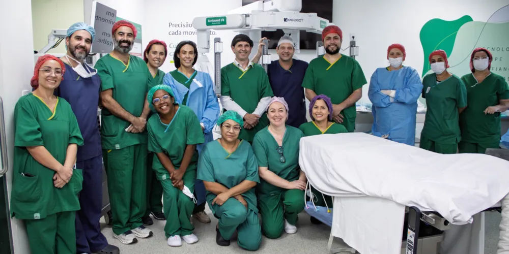 Cirurgia robótica oferece vantagens significativas em relação ao método convencional