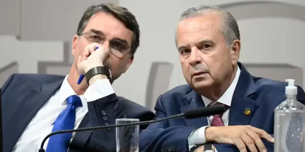 Flávio Bolsonaro e Rogério Marinho