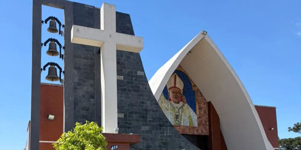 Paróquia de São João Paulo II fica localizada na R. Eduardo Burgardt, 400 - Contorno