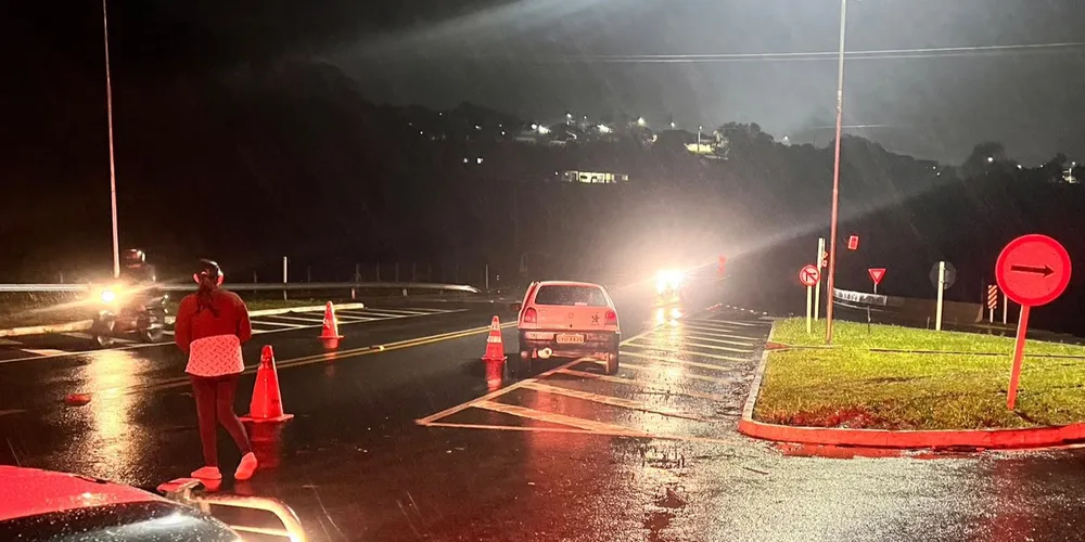 condutor do Gol se evadiu do local antes da chegada da polícia
