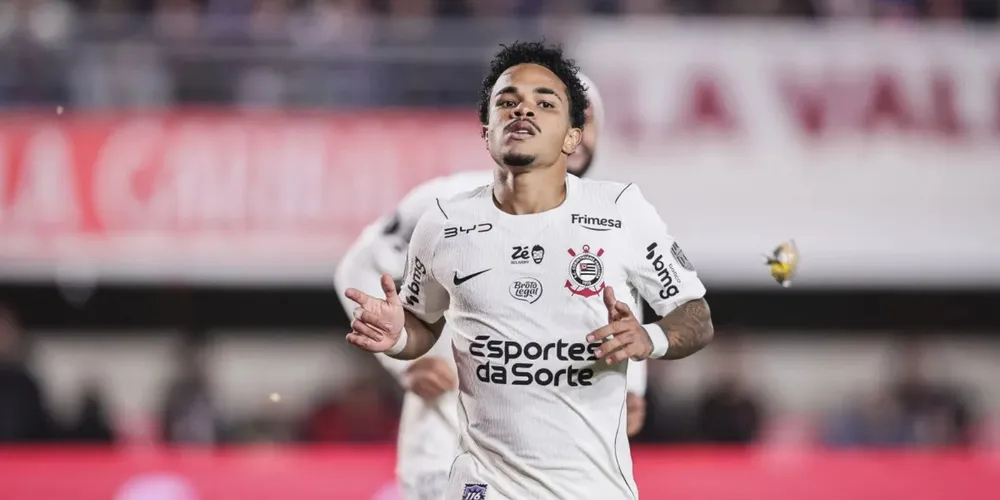 Kaio César fez o gol de empate do Corinthians com o Estudiantes