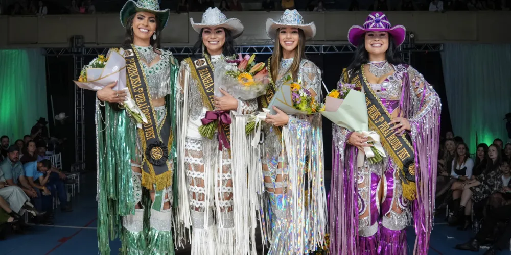 Natally Vitória da Silva, Valéria Lobo da Silva, Yorhana Vitória Barbosa e Ana Luísa Almeida foram premiadas