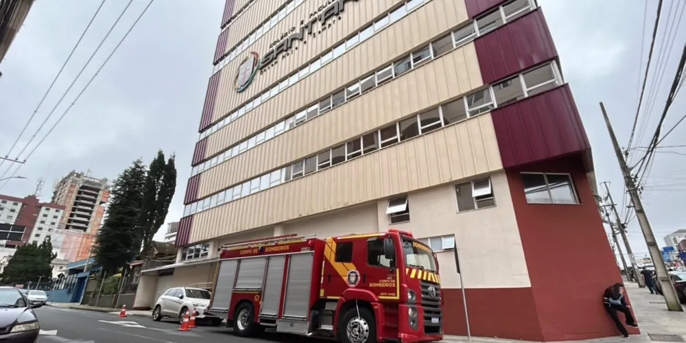 Alunos passaram mal devido ao forte cheiro de gás.
