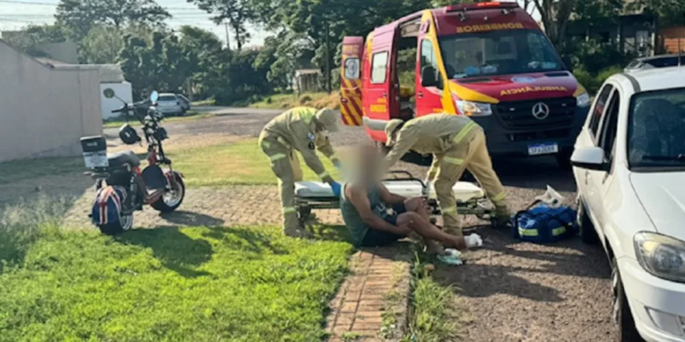 O homem teve um dedo do pé esquerdo amputado. O filho adolescente não ficou ferido