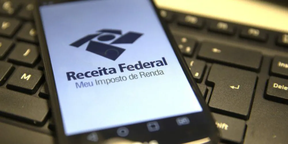 Este lote é composto por 412.186 restituições, destinadas a contribuintes prioritários e não prioritários
