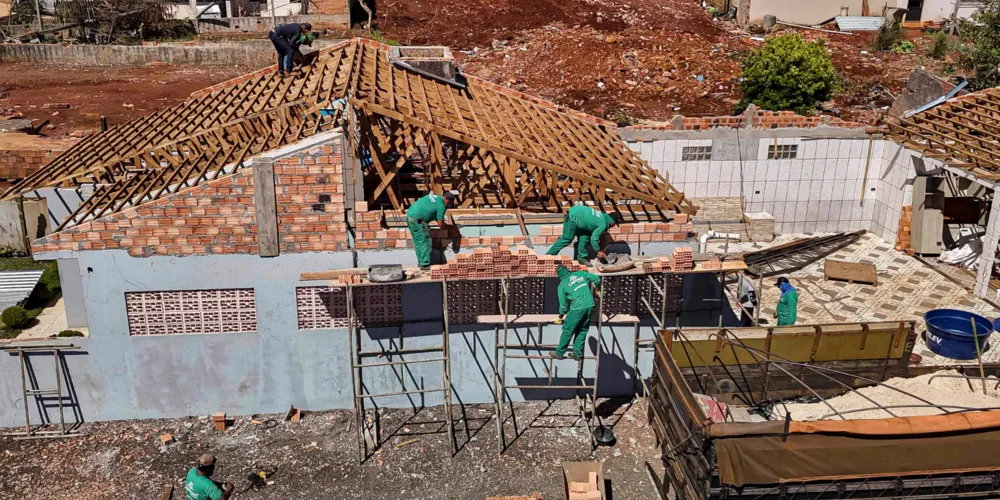 O apoio financeiro tem caráter emergencial e temporário, destinado a pessoas vulneráveis atingidas por desastres