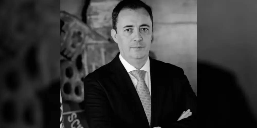 Rogério Renato Mateucci, de 55 anos, reitor da PUC-PR, morreu após um acidente em Scottsdale, no Arizona.