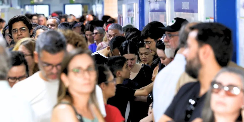 Bancada feminina bate recorde, mas vagas de negros e indígenas caem