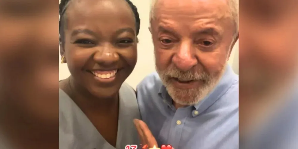 Buscando mudar sua comunicação, Lula se reuniu com jovens parlamentares eleitos, como a mineira Ana Elisa