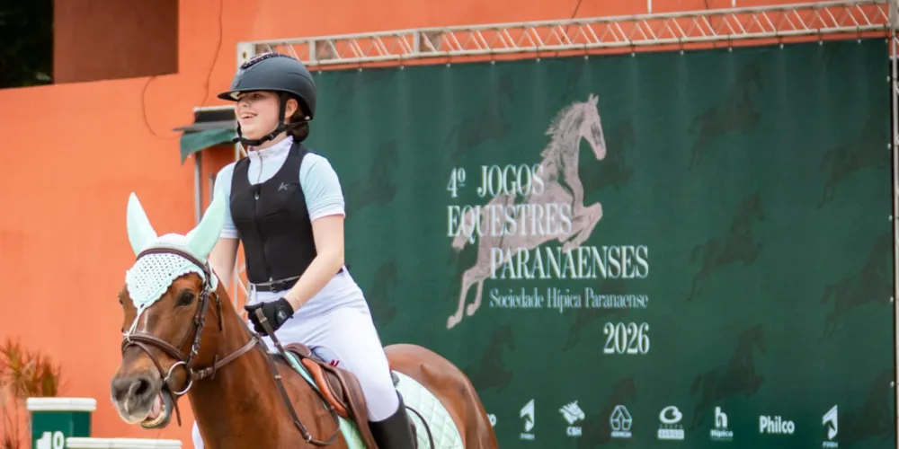 Manuella Valentim Soek, que conquistou uma medalha de prata e duas de bronze.