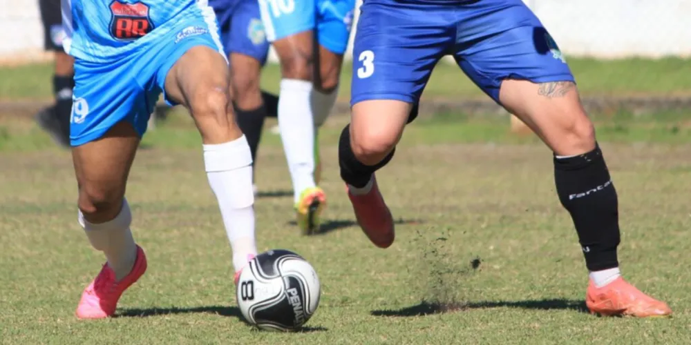 As competições reúnem equipes de municípios da região e promovem a integração esportiva entre as cidades participantes