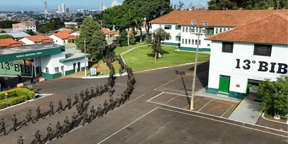 O acidente ocorreu no local de treinamento do 13º BIB - Imagem aérea ilustrativa da sede do Batalhão em Ponta Grossa