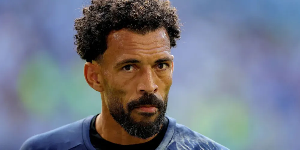 Atualmente, Vozinha joga no Colo-Colo, do Chile