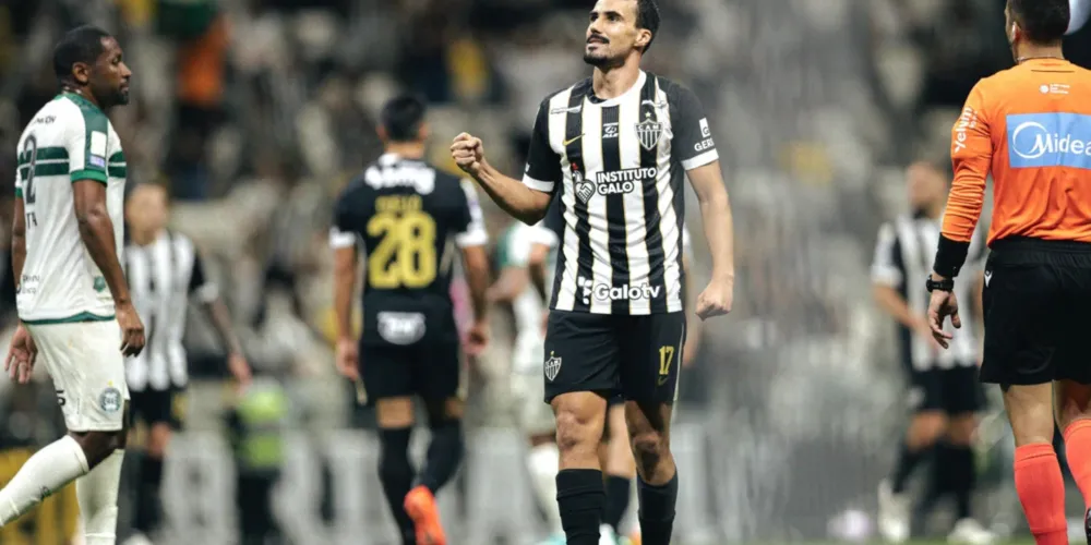 Em jogo bastante disputado, o Atlético-MG venceu o Coritiba e subiu para a quinta posição na tabela. O Galo não perde há seis jogos