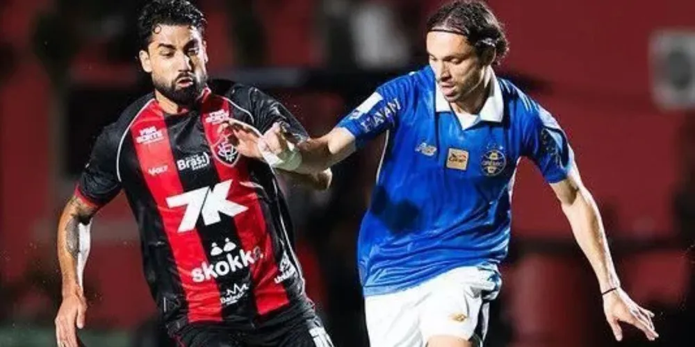 Vitória e Grêmio duelaram no Barradão no fechamento da rodada nesta segunda