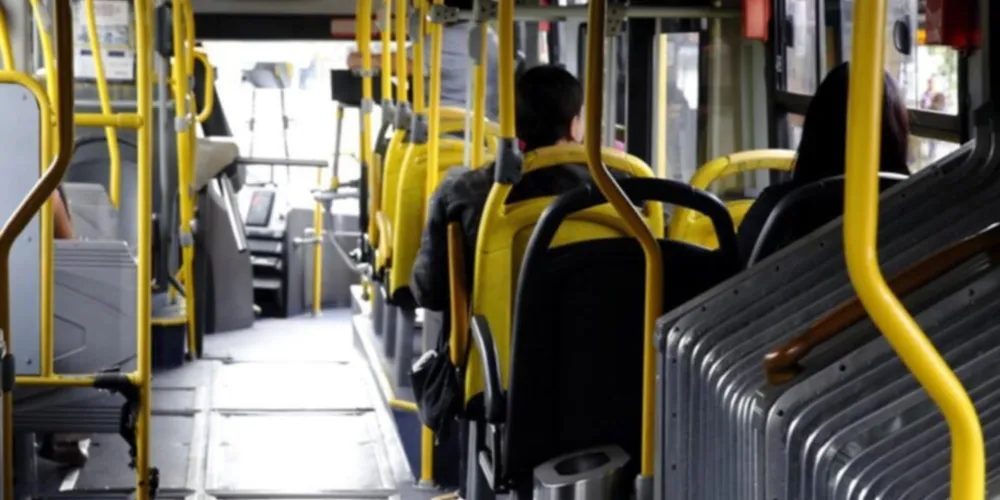 Motorista de ônibus é preso no bairro São Braz em Curitiba.