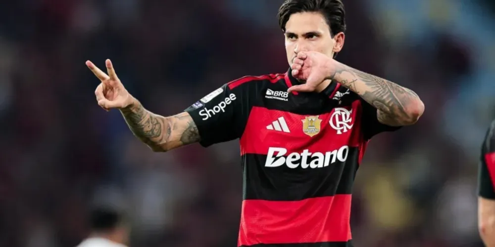 Flamengo vence Red Bull Bragantino no Maracanã