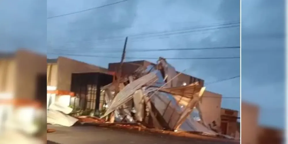 Temporal destruiu estabelecimento comercial em Grandes Rios