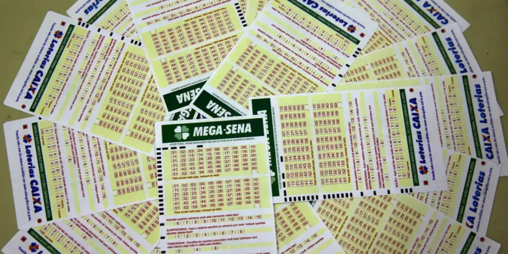 Dezenas sorteadas foram: 04 - 10 - 20 - 25 - 27 - 48