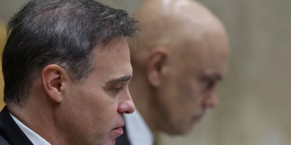 Mendonça pede a Fachin afastamento de Moraes do STF