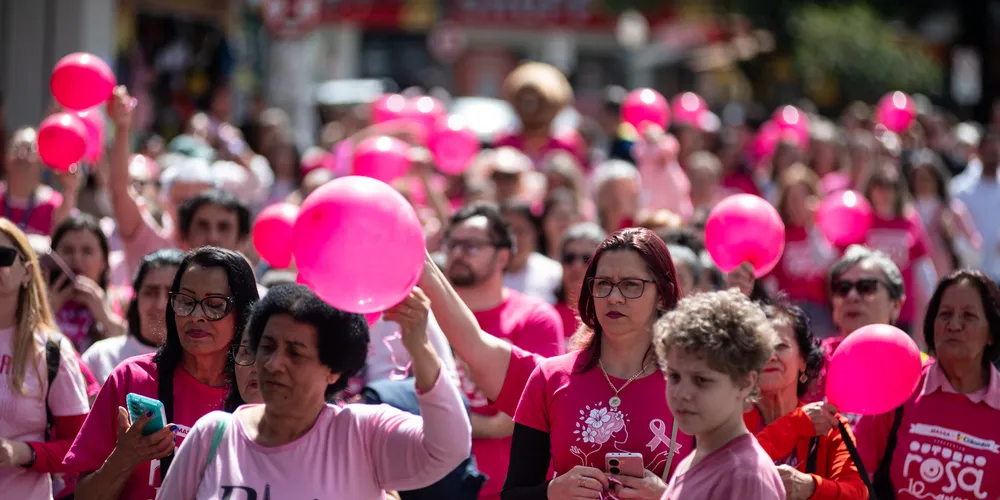 Caminhada do outubro rosa em Ponta Grossa