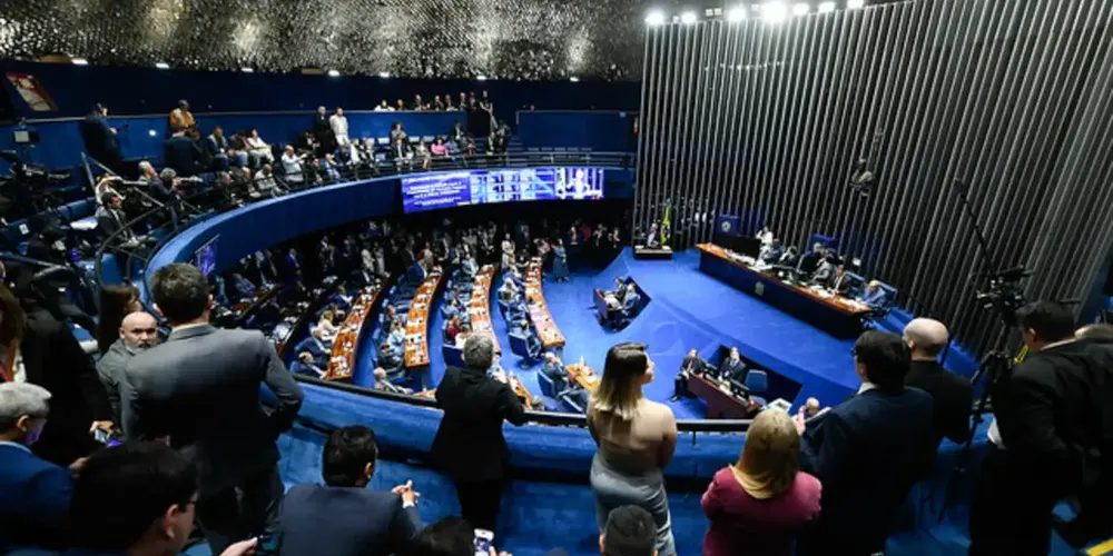 O Senado aprovou nesta quarta-feira (14), fim da escala 6x1