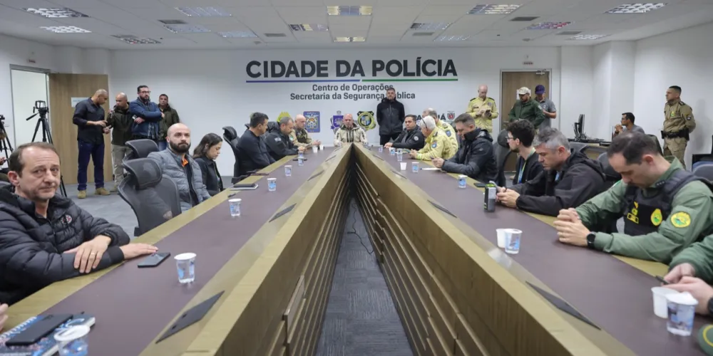 Reunião do Comitê de Crise sobre a situação das chuvas no Vale do Ribeira e em outras regiões do Paraná