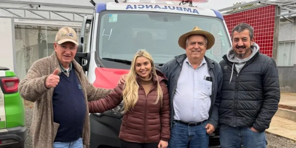 Ambulância tipo A foi entregue nesta sexta-feira (18)