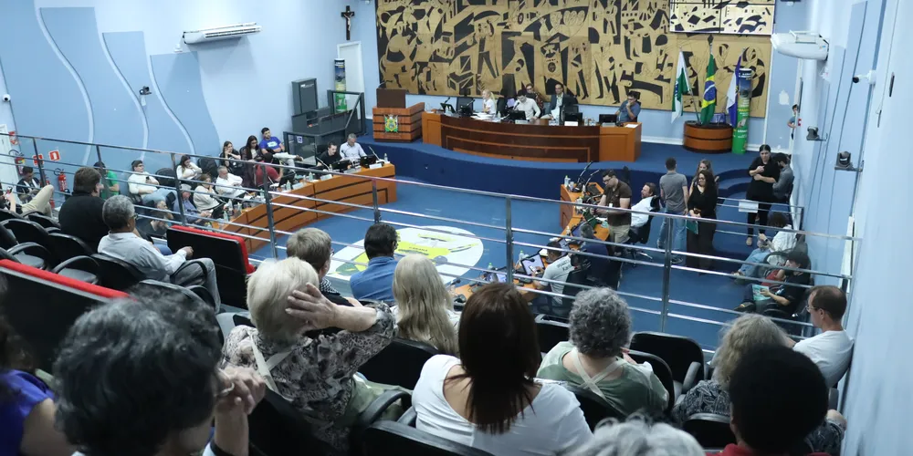 A votação aconteceu nesta segunda-feira (21) no Plenário da Câmara Municipal de Ponta Grossa (CMPG)