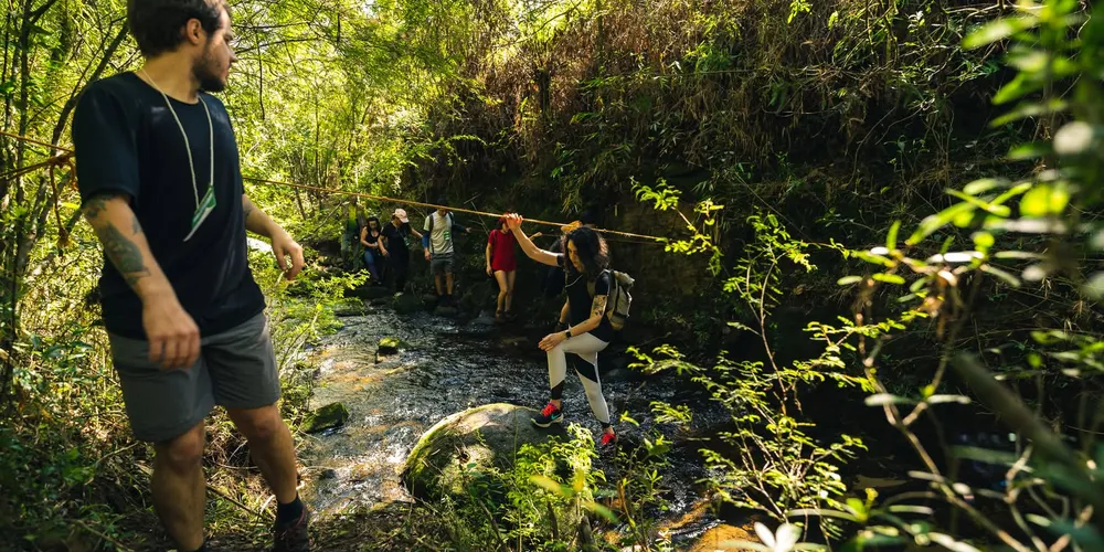Caminhada convida os participantes a aproveitarem um dia de contato com a natureza do Cânion do Guartelá