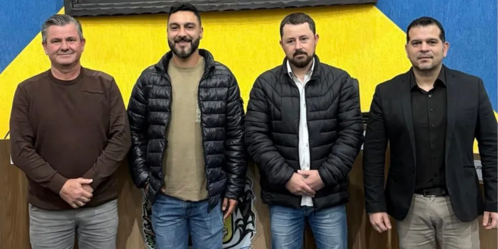 A nova Mesa Diretora será composta pelo presidente Professor Deleon Betim, vice André Petter, Professor Sandro Marcelo de Oliveira como 1º secretário e Cleverson de Oliveira Santos como 2º secretário