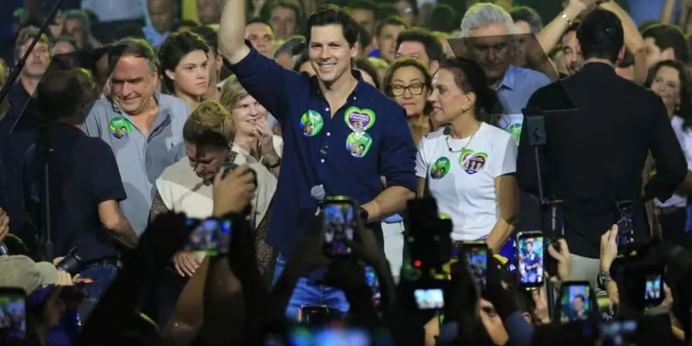 Daniel Vilela (MDB) foi eleito governador de Goiás neste domingo (4).