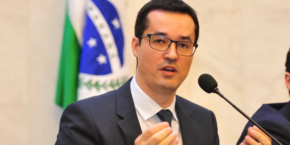 PGE conclui que “o acórdão do TRE/PR não merece reparo” e se manifesta pelo não provimento do recurso apresentado contra o registro