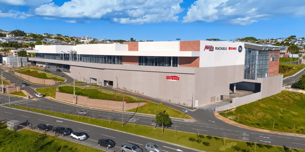 Shopping Plaza Campos Gerais, em Ponta Grossa