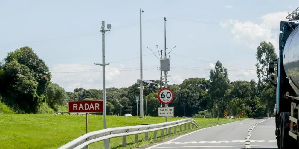 Radar de velocidade de 60km na PR-151