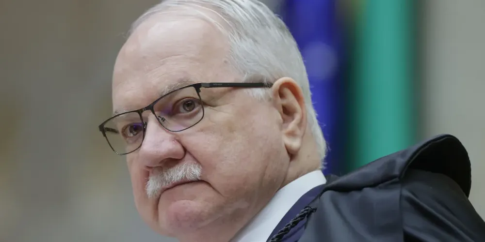 Fachin anunciou a data em ofício de resposta ao ministro Alexandre de Moraes neste sábado (12)