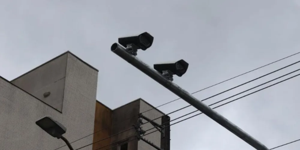 A utilização das câmeras permite uma fiscalização contínua nos locais